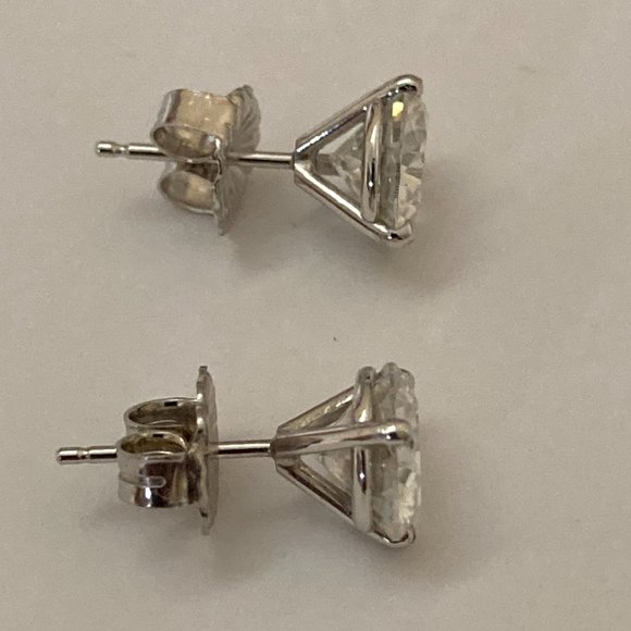 Certified 3 ct tw Moissanite Round Stud Earrings NEW - Picture 4 of 7